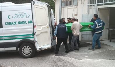 Hareket halindeki polis otosundan atlayan şahıs hayatını kaybetti