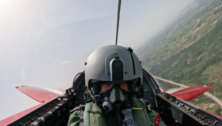 Hava kuvvetleri komutanı HÜRJET ile uçuş yaptı