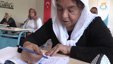 69 yaşında okuma yazma başarısı