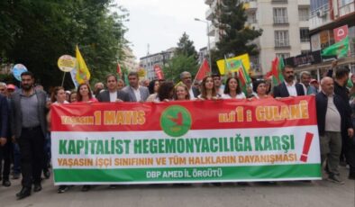 Eş Başkanlar 1 Mayıs mitingine katıldı
