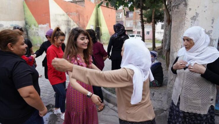 İskenderpaşa Mahallesinde kadın buluşması