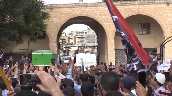 İsrail polisinin öldürdüğü Hasan Saklanan, memleketi Şanlıurfa’da toprağa verildi