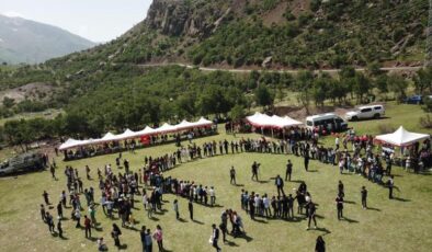 Beytüşşebap’ta rengarenk uçurtma şenliği