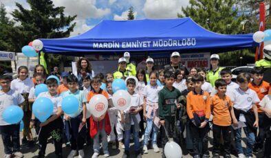 Mardin’de trafik standı kuruldu
