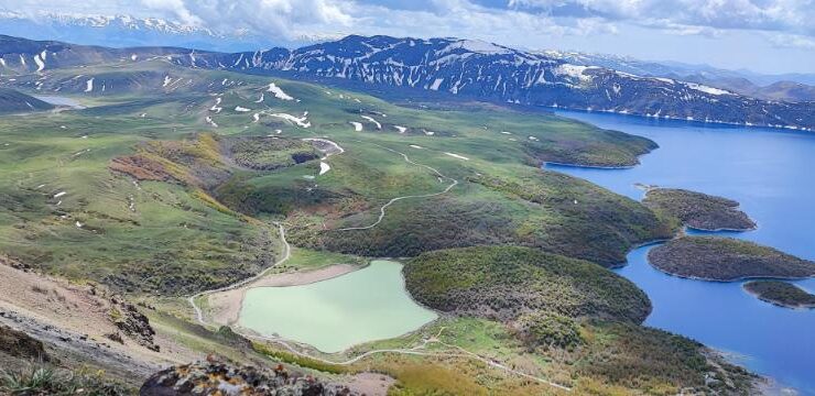 Nemrut krater gölü zirveden görüntülendi