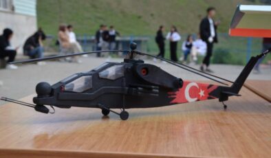 Öğrencilerden SMA’ya maket destek