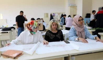 Okumanın yaşı olmaz: 40’lı yaşlarda üniversiteli oldular