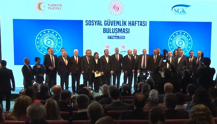 SGK dijital dönüşümle hizmet kalitesini artırdı