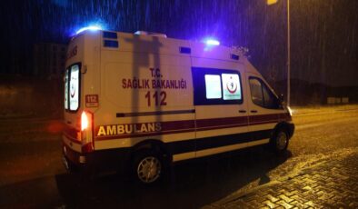 Şantiyeye yıldırım düştü: 1 yaralı