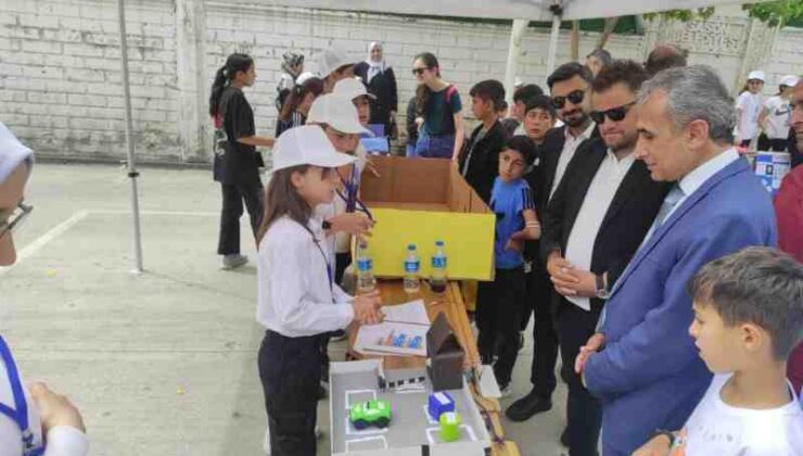 Sason’da öğrencilerden akıllı çöp kutusu projesi