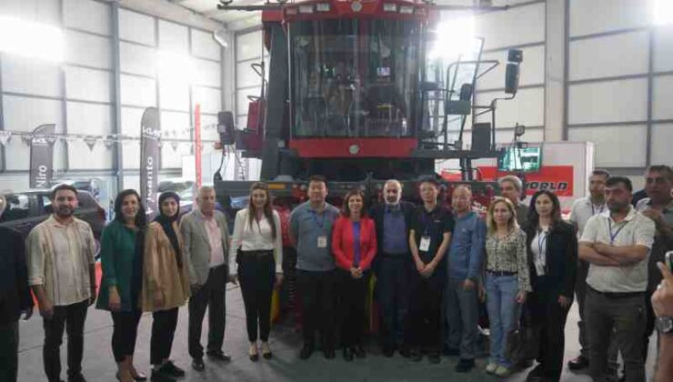 Serra Bucak’ın katılımıyla gençlik forumu düzenlendi