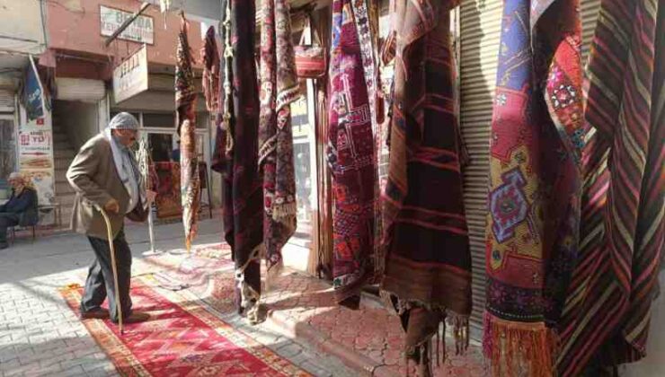 Siirt’te el dokuma ürünlerine ilgi azalıyor
