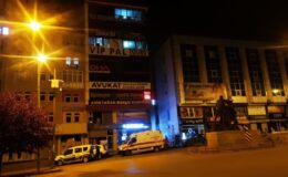 Erzurum’da tartıştığı babasını silahla vurdu