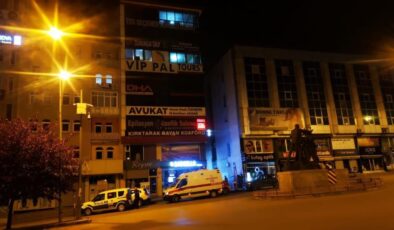 Erzurum’da tartıştığı babasını silahla vurdu