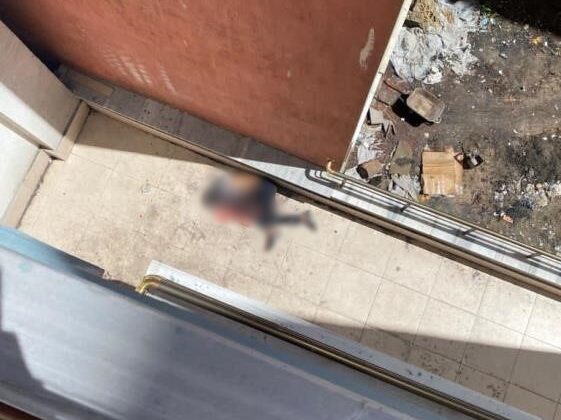Tatvan’da 19 yaşındaki bir genç kendisini 5’inci kattan attı