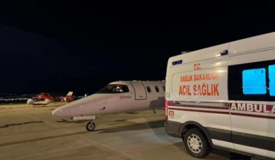 Van’da hasta çocuk için ambulans uçak havalandı