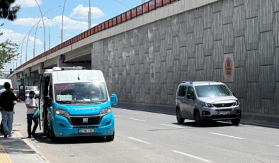 Diyarbakır’da toplu taşımada yolcular “Rojbaş” denilerek karşılanıyor