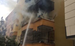 Yangın çıkan binada mahsur kalan 8 kişi tahliye edildi