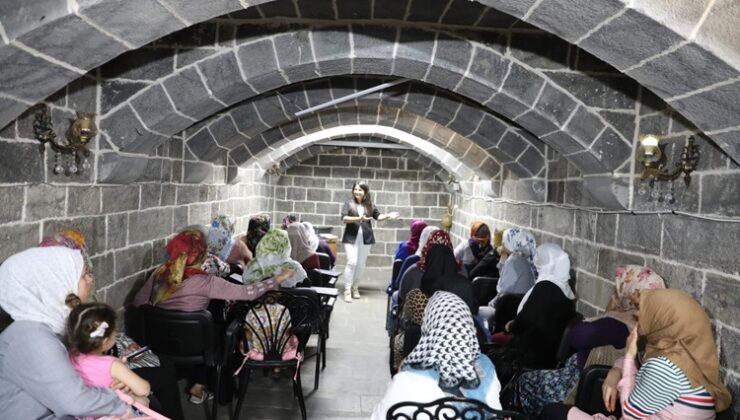 Toplumsal Cinsiyet Eşitsizliği eğitimleri yapılıyor