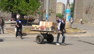 Diyarbakır’da İşçi Bayramının Gölgesindeki Ekmek Mücadelesi