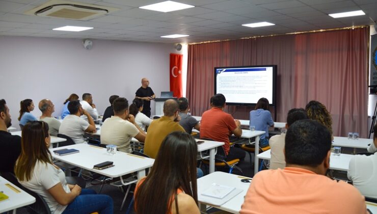 Büyükşehir Belediyesi Stratejik Plan Eğitimi  düzenledi