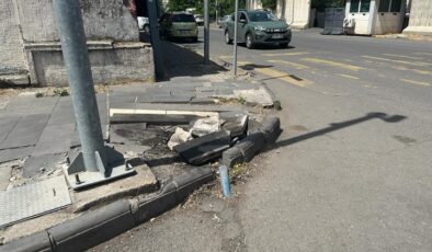 Diyarbakır’da Yaşar Kemal Caddesi’nde kaldırım sorunu