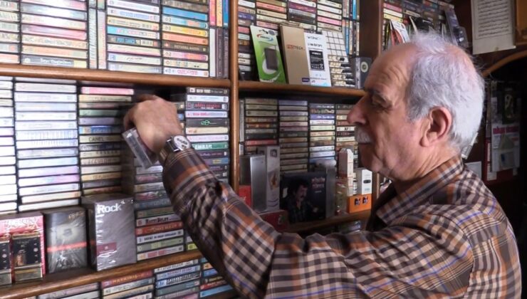 Tarihi çarşıda 44 yıldır kaset satıyor