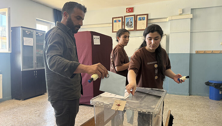 Seçimin iptal edildiği Hilvan’da oy verme işlemi başladı