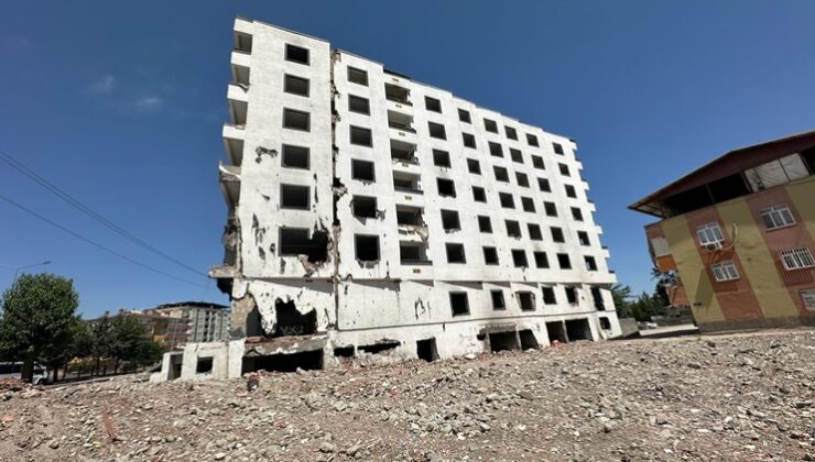 Diyarbakır’da Çöl Apartmanı uyuşturucu yuvasına döndü!