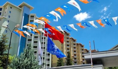 AK Parti’nin “Yerel Yönetimler İstişare ve Değerlendirme” kampı başladı