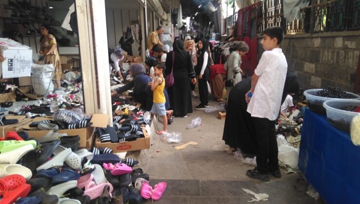 Tarihi Aşefçiler Çarşısı’nda Bayram Yoğunluğu