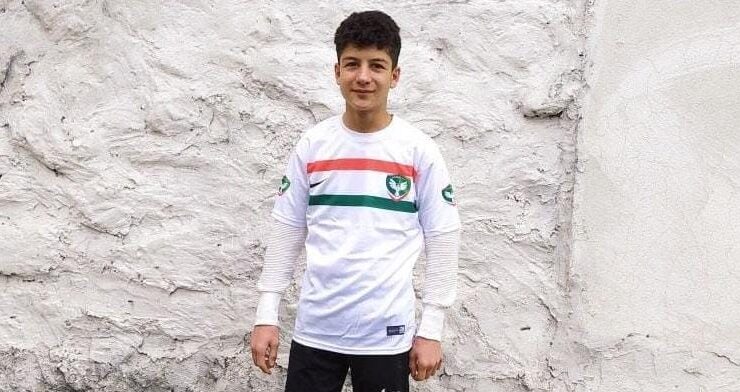 Silvan’da bıçaklı kavga, 2 öğrenci yaralandı