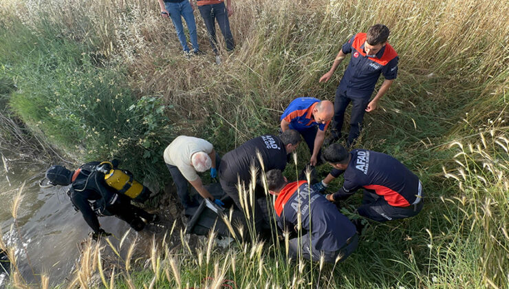 Traktörüyle gölete düşen sürücü hayatını kaybetti