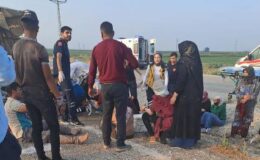 Hatay’da tarım işçilerini taşıyan kamyonet devrildi: 20 yaralı