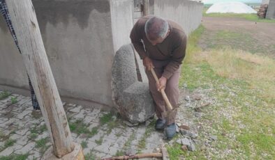 Adilcevaz’da taşlar sanat eserine dönüştürülüyor