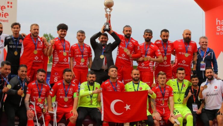 Ampute Milli Takımı, şampiyonluk kupasını aldı