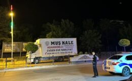Bankta unutulan çanta polisi alarma geçirdi