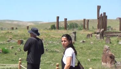 Bitlis’te ziyaretçiler bayramın ikinci gününde tarihi mekanlarda zaman geçirdi
