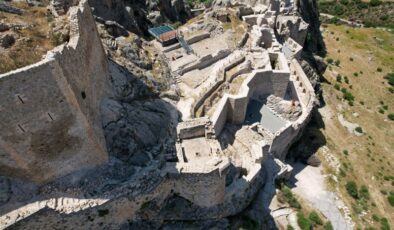 Kahta kalesi restorasyon sonrası ziyarete açıldı