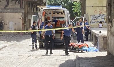 Diyarbakır’da Kadına sokak ortasında silahlı saldırı