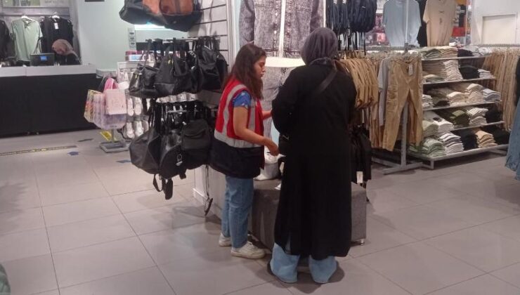 Diyarbakır’da çocuklara bayramlık giysi yardımı