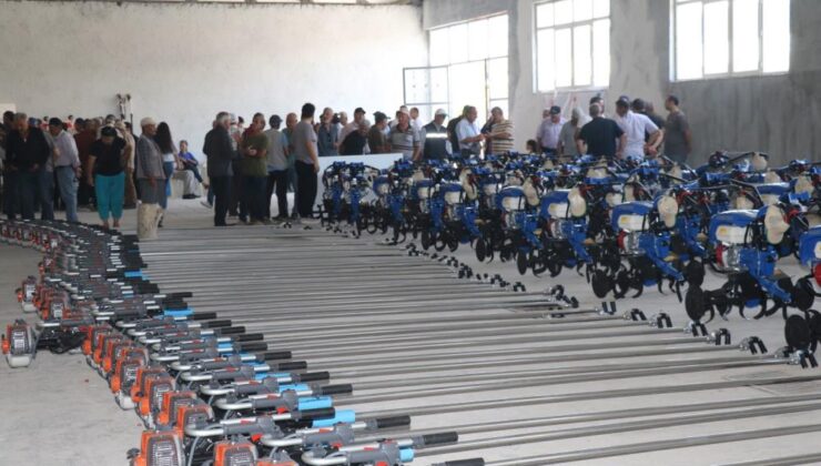 Elazığ’da çiftçilere destek makineleri dağıtıldı