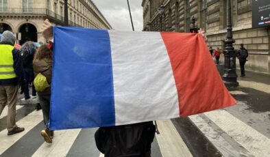 Macron Meclisi Feshetti, Fransa sandık başında