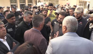 Hakkari Belediye Başkanı Akış, Van’da gözaltına alındı