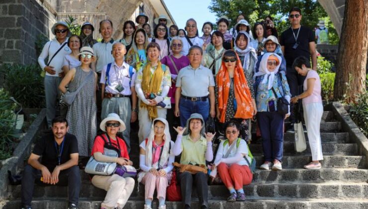 Hong Kong’dan Diyarbakır’a turist kafilesi geldi