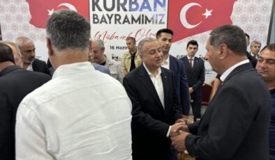 Vali Ali İhsan Su;Hem Bayramlaştı Hem vedalaştı