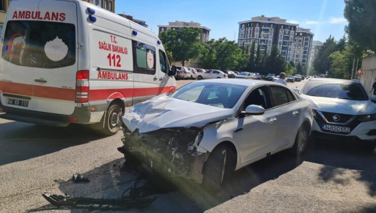 Kahramanmaraş’ta zincirleme trafik kazası: 3 yaralı