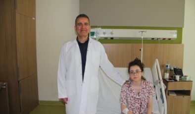 Kız çocuğu skolyoz ameliyatıyla iyileşti