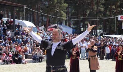 Şenkaya’da festival coşkusu katılımcıları büyüledi