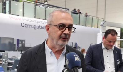 Türk girişimci, babasının iş yerleri için ürettiği matbaa makinesini 70 ülkeye ihraç etmeye başladı